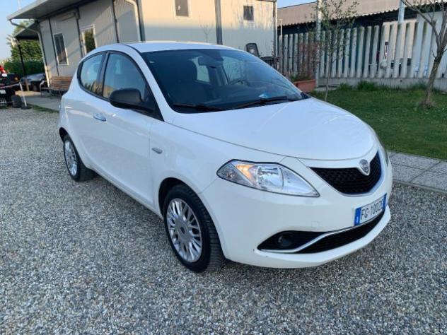 LANCIA Ypsilon 1.2 69 CV 5 porte Platinum rif. 23482140 - Foto 3