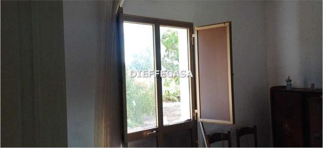 V2620 - In vendita casa indipendente con magazzino e terreno in periferia - Foto 3