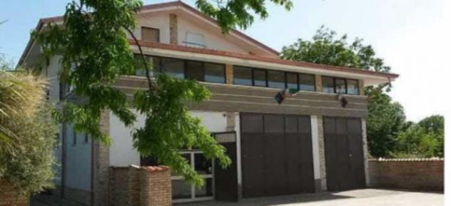 Immobile in asta di 255 m² con più di 5 locali in vendita a Mangone - Foto 3