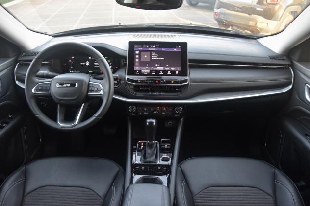 Jeep Compass 1.3 T4 190cv PHEV 4xe AT6 Limited - Foto 10