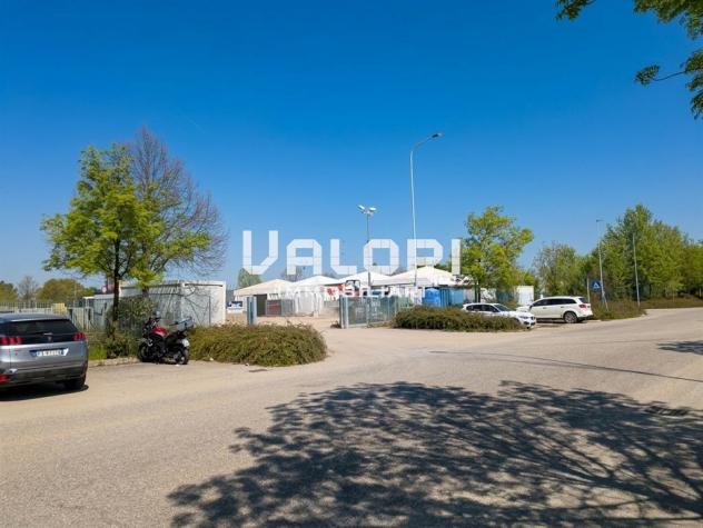 LOTTO EDIFICABILE COMMERCIALE DI 3.000 MQ IN POSIZIONE ANGOLARE - Foto 10