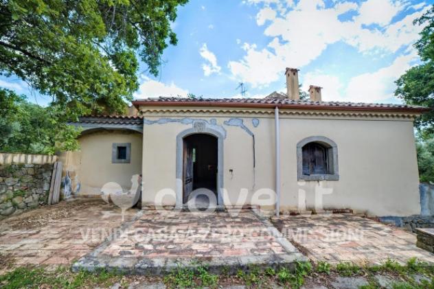 Rustico / Casale di 250 m² con 5 locali e posto auto in vendita a Francavilla di Sicilia - Foto 3