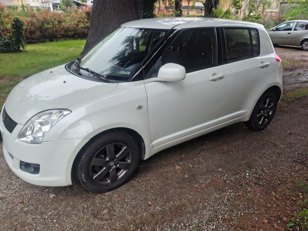 Auto Suzuki Swift 4x4 benzina. - Foto 2