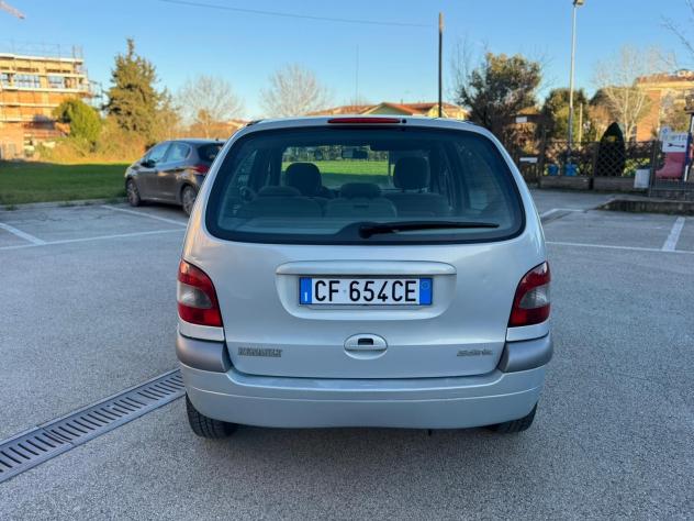 Renault Megane Scic 1.9 dCi cat Expression - Foto 7
