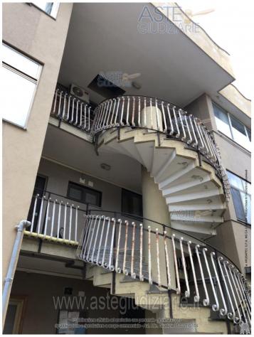 IMMOBILI-IMMOBILE RESIDENZIALE-Via Gabriele D'Annunzio, 38 - Foto 5