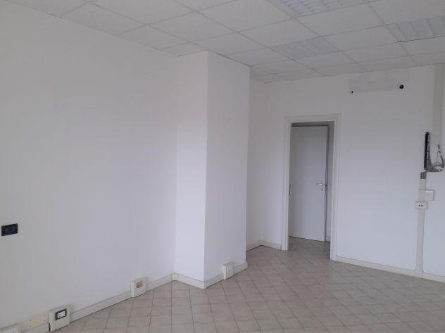 NEGOZIO 60MQ / 110MQ in GENOVA QUARTO - Foto 3