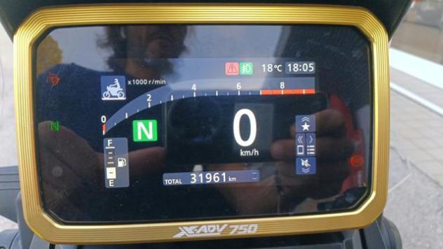 HONDA X-ADV 750 Travel rif. 24154037 - Foto 3
