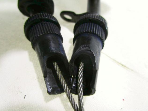 CAVO ACCELERATORE SUZUKI GSX R 750 1994 - 2003 5830035F20 5830035F30 THROTTLE CABLE GUIDA DANNEGGIATA - Foto 3