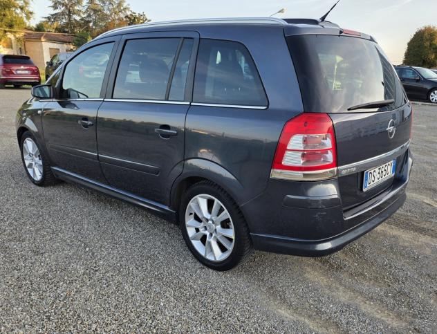 Opel Zafira 1.9 CDTI 120CV Cosmo - Foto 4