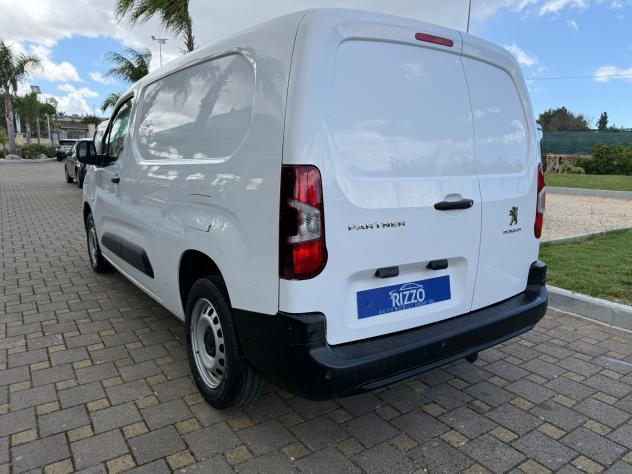Peugeot Partner 1.5BlueHDi 100 3 POSTI NAVI Furgone Maxi L2 + IVA - Foto 2