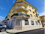 Locale commerciale in affitto a Lucca