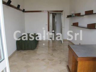Appartamento con 5 camere e balcone – Via Alessandro Astesani, Affori