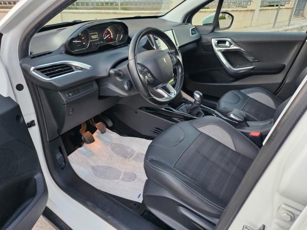 Peugeot 2008 BlueHDi 100 Allure - Foto 4