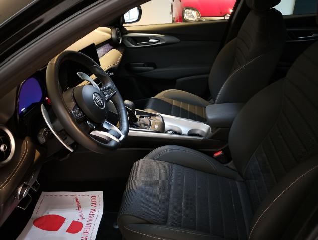 Alfa Romeo Tonale Tonale 1.3 280 CV PHEV AT6 Q4 Ti - Foto 3