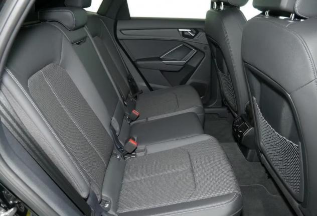 Audi Q3 Sportback 35 TFSI S tronic S Line Edition Matrix Led 19" - Foto 8