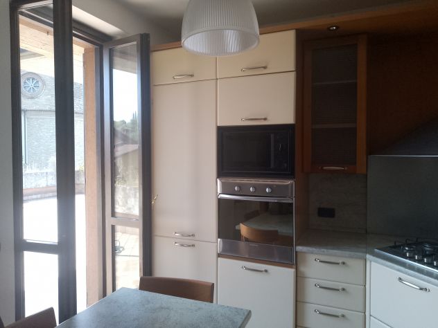 Mozzo stupendo attico in palazzina - Foto 4