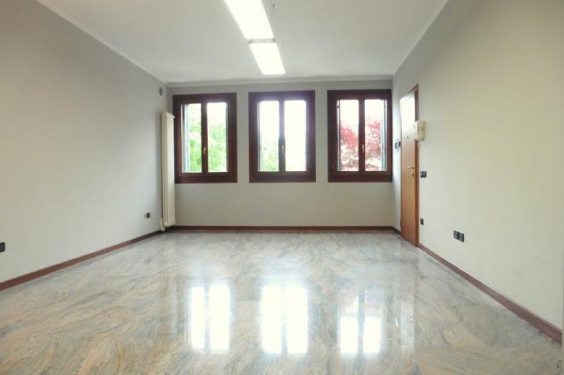 Ufficio in affitto a Torri di Quartesolo