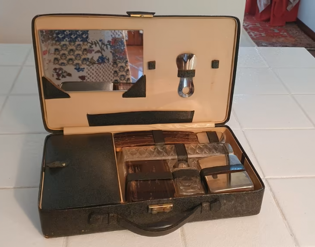 Necessaire da viaggio vintage