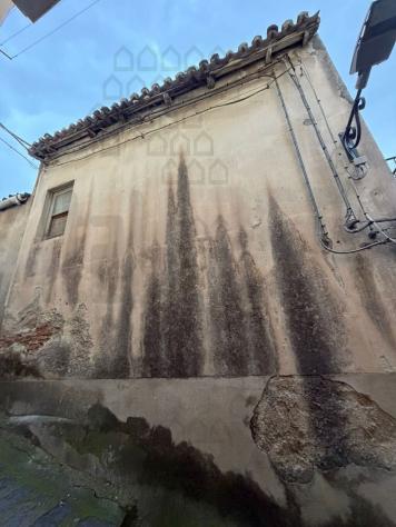 VILLA di 7 vani e di 200 mq (MESSINA) rif. 3VS18007