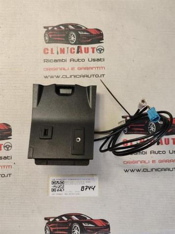 PRESA AUX/USB MERCEDES Classe B W246 2° Serie A2468230411 A2468201915 (12)