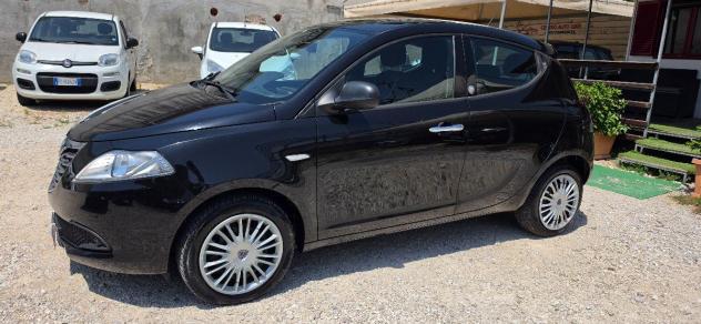 LANCIA Ypsilon 1.2 69 CV 5 porte GPL Ecochic Gold - Foto 3