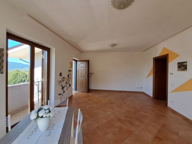 ATTICO mq 120 -Panoramicissimo- Centro urbano- Cantine e posti auto - Foto 4