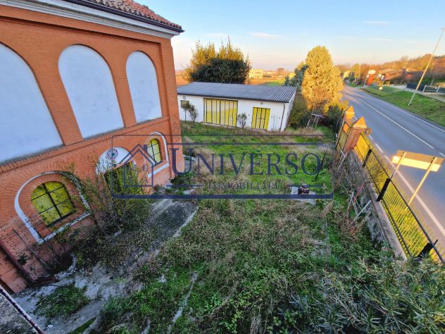 CASA INDIPENDENTE SU QUATTRO LIVELLI CON GIARDINO E RIMESSE - Foto 5
