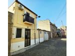 VENDESI CASA INDIPENDENTE CON GARAGE IN VIA VALLE DEL REALE 3 VENOSA (PZ)