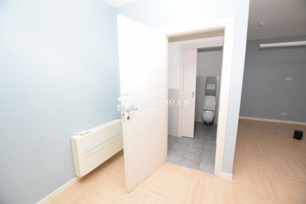 UFFICIO di 6 vani e di 237 mq (TREVIGNANO) rif. RU662 - Foto 4