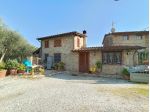 RUSTICO di 4 vani e di 66 mq (CAMAIORE) rif. 1087