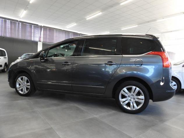 PEUGEOT - 5008 - 7 POSTI 1.6 HDi 112 CV Allure PANORAMIC GRAND GLASS 6M Speed Climatic - Foto 8