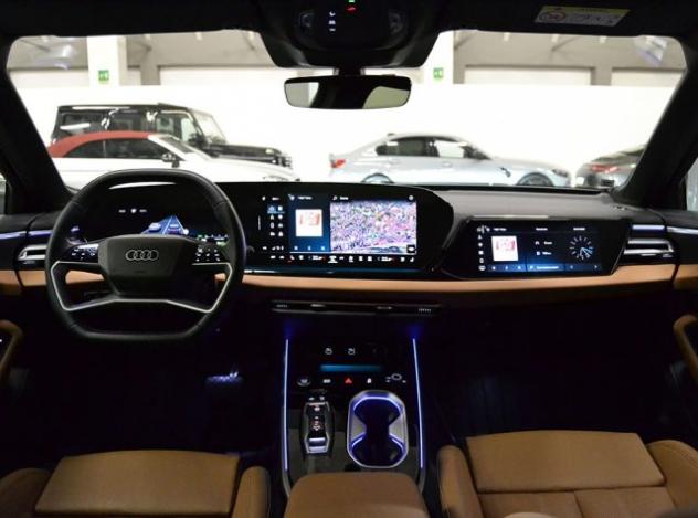 AUDI A6 Avant TFSI 270 kW S Tronic Quattro S Line Edition rif. 23268675 - Foto 7