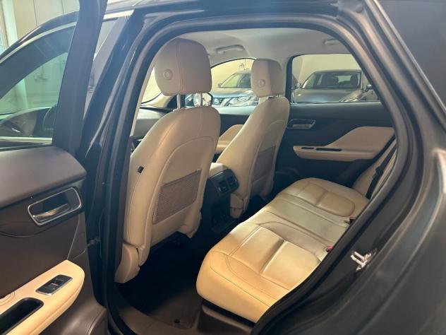 JAGUAR F-Pace (X761) F-Pace 2.0 D 180 CV AWD aut. Portfolio - Foto 8