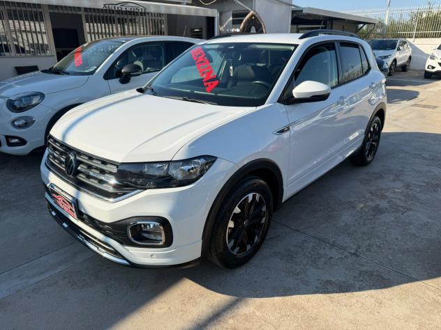 Volkswagen T-Cross 1.0 TSI Style BMT R-LINE