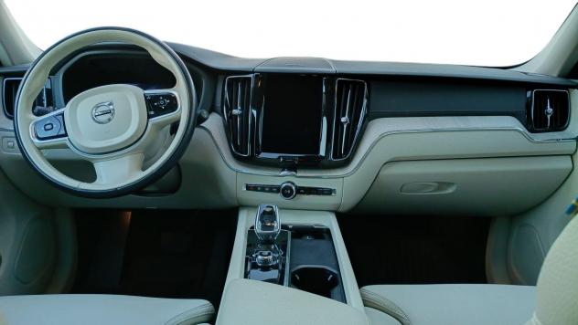 Volvo XC60 Recharge T6 Plug-in AWD autom. Recharge Inscription - Foto 6