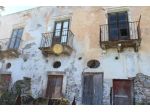 Lipari Isole Eolie.rif. 997. Vendesi interessante antica casa patronale stori