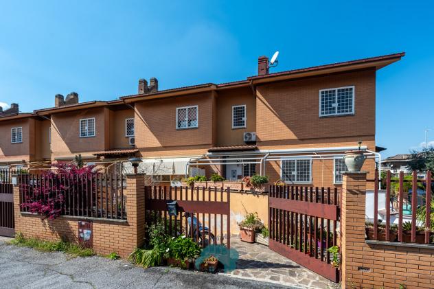Villa in Via di Torre Morena