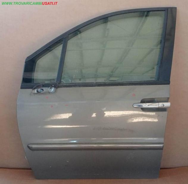 PORTA ANT.S. GRIGIO ORO MET. C/ALZ. E SERR. (Picc.Segni) 999-U65677 Carrozzeria  Lamierati esterni  Porte  Porta ant. sx. FIAT - ULYSSE - 2002  2010,