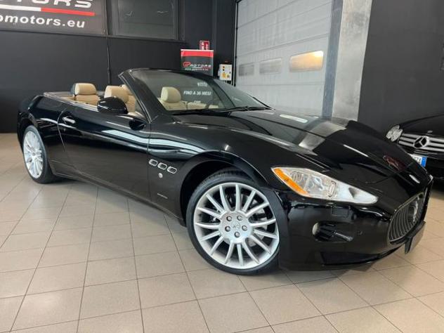 MASERATI GranCabrio 4.7 440CV TAGLIANDI UFFICIALI ! 2 PROPRIETARI ! rif. 24102039 - Foto 2