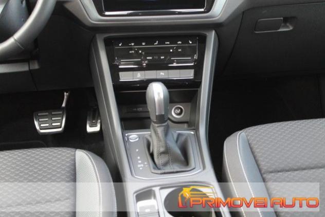 VOLKSWAGEN Touran 2.0 TDI 150CV SCR DSG Active BlueMotion Technology rif. 20033897 - Foto 3