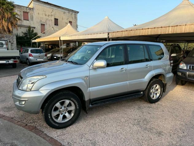 Toyota Land Cruiser 3.0 D-4D 16V cat 5 porte aut. 7 posti - Foto 4