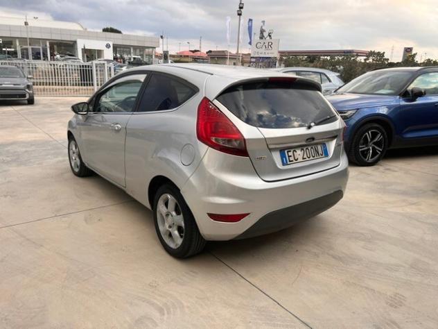 Ford Fiesta Fiesta+ 1.4 TDCi 68CV 3 porte - Foto 3