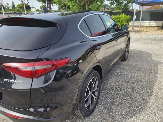 Alfa Romeo Stelvio 2.2 Turbodiesel 210 CV AT8 Q4 Executive - Foto 4