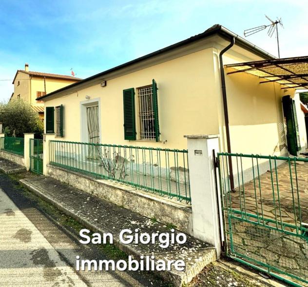 Viareggina in vendita a Badia - Cascina 120 mq Rif: 1314484