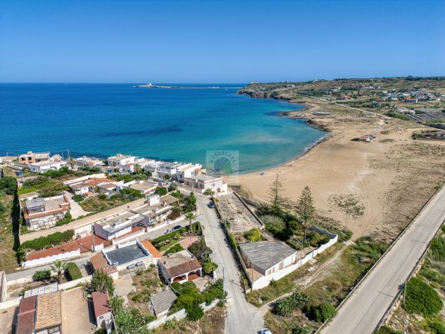 VILLA A 20 MT DAL LIDO MORGHELLA