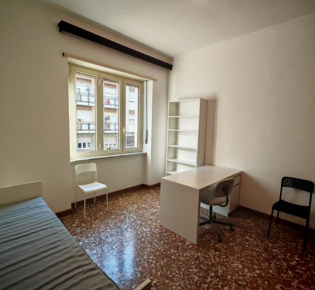 Stanze ammobiliate in zona servita e accogliente - Foto 9
