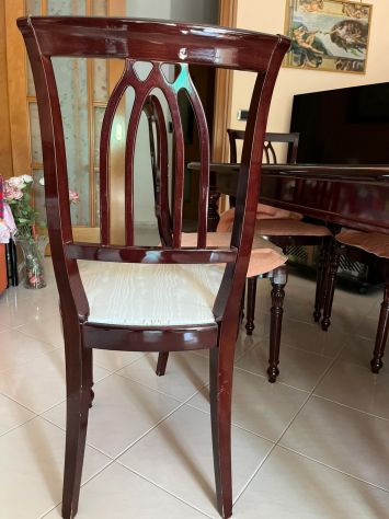 Tavolo in legno classico con sedie - Da restaurare - Foto 5