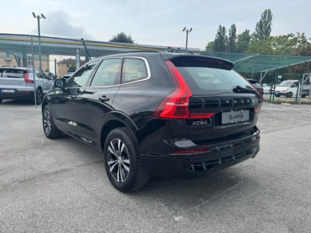 VOLVO XC60 B4 (d) AWD Geartronic Momentum rif. 23966615 - Foto 7