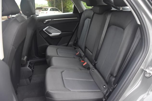 Audi Q3 SPB 35 TDI S tronic Business Plus - Foto 9