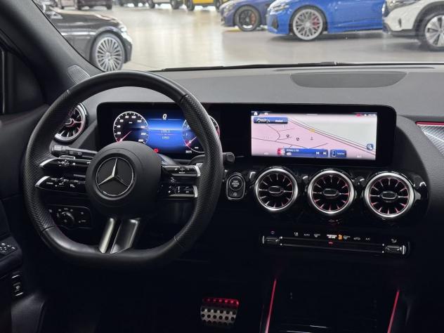 Mercedes-Benz GLA GLA 180 AMG Line LED CAMERA 360 KEYLESS - Foto 10